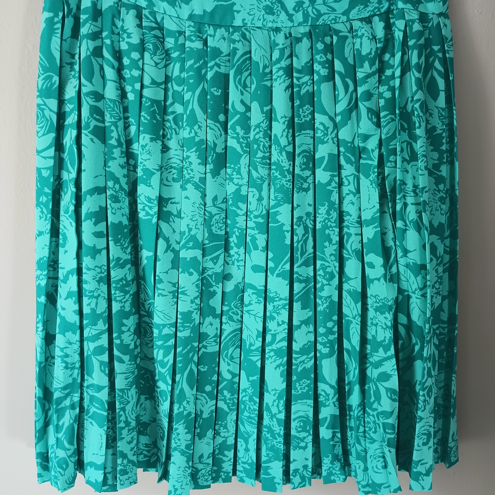 VTG L.L‎ Bean Signature Women's Size 10 Tennis Skirt Pleated Blue Floral